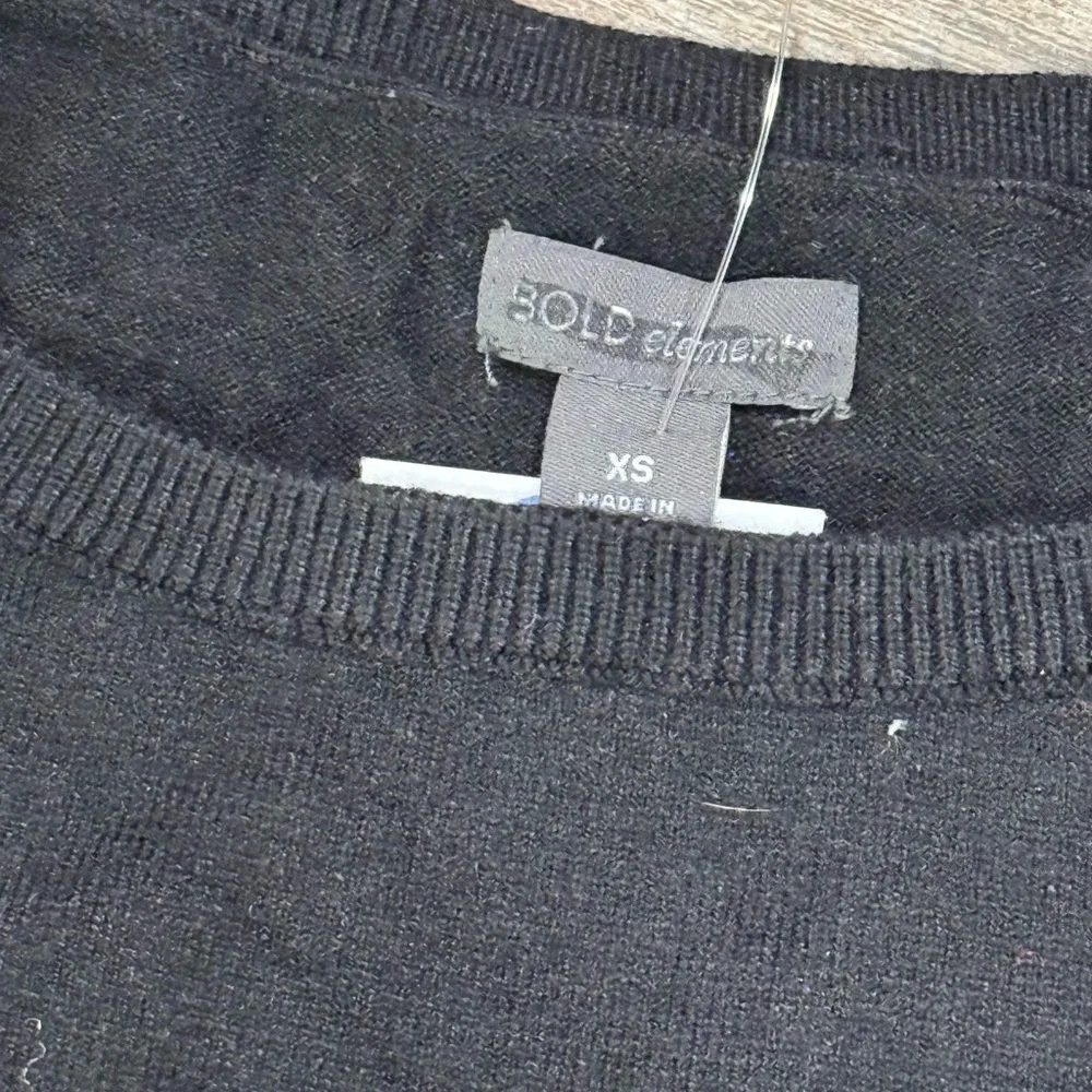 Black Long Sleeve Sweater​